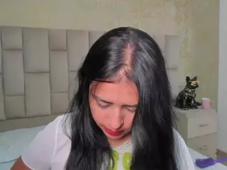 Emmatorrees's Live Sex Cam Show