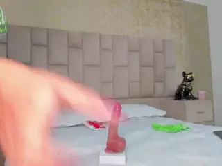 Emmatorrees's Live Sex Cam Show