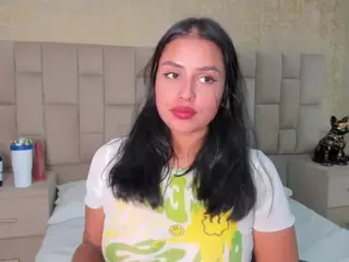 Emmatorrees's Live Sex Cam Show