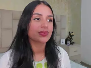 Emmatorrees's Live Sex Cam Show