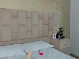 Emmatorrees's Live Sex Cam Show