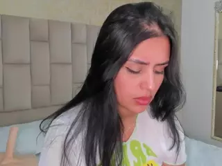 Emmatorrees's Live Sex Cam Show