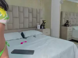 Emmatorrees's Live Sex Cam Show