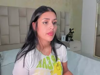 Emmatorrees's Live Sex Cam Show