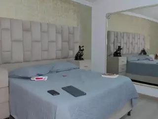 Emmatorrees's Live Sex Cam Show