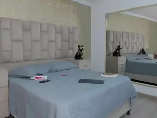 Emmatorrees's Live Sex Cam Show