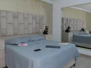 Emmatorrees's Live Sex Cam Show