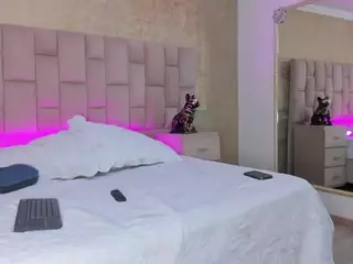 Emmatorrees's Live Sex Cam Show