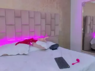 Emmatorrees's Live Sex Cam Show