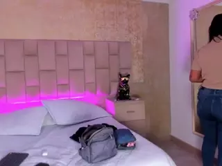 Emmatorrees's Live Sex Cam Show