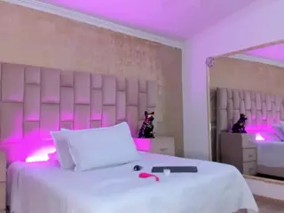 Emmatorrees's Live Sex Cam Show