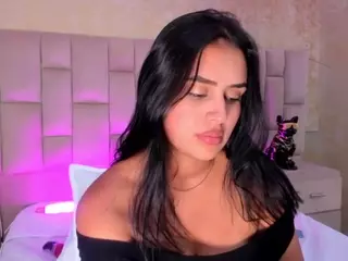 Emmatorrees's Live Sex Cam Show