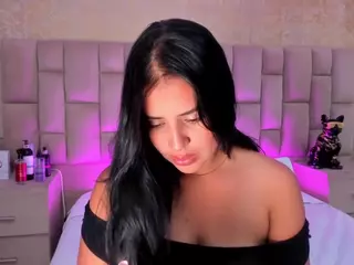 Emmatorrees's Live Sex Cam Show
