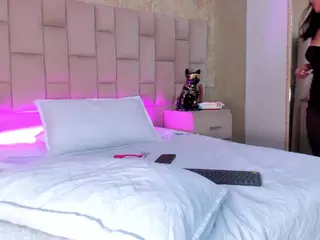 Emmatorrees's Live Sex Cam Show