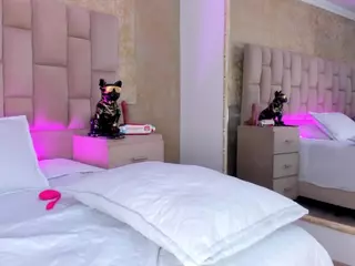 Emmatorrees's Live Sex Cam Show