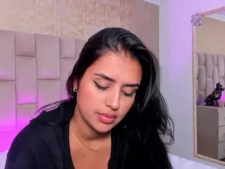 Emmatorrees's Live Sex Cam Show
