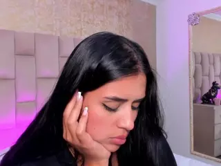 Emmatorrees's Live Sex Cam Show