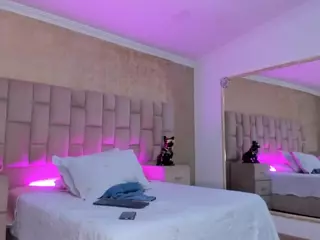 Emmatorrees's Live Sex Cam Show