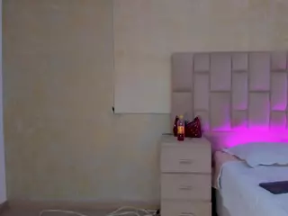 Emmatorrees's Live Sex Cam Show