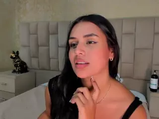 Emmatorrees's Live Sex Cam Show