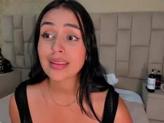 Emmatorrees's Live Sex Cam Show