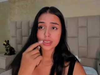 Emmatorrees's Live Sex Cam Show