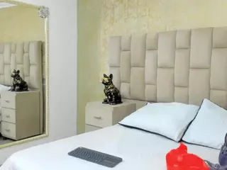 Emmatorrees's Live Sex Cam Show