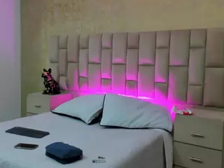 Emmatorrees's Live Sex Cam Show