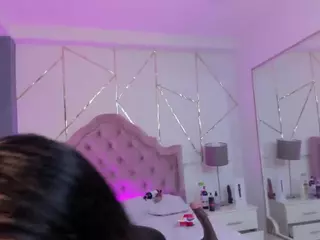 Emmatorrees's Live Sex Cam Show