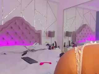 Emmatorrees's Live Sex Cam Show