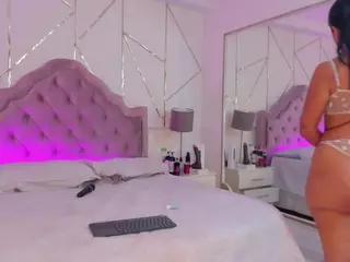 Emmatorrees's Live Sex Cam Show
