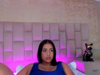 Emmatorrees's Live Sex Cam Show