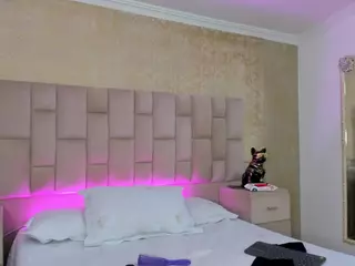 Emmatorrees's Live Sex Cam Show