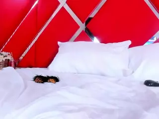SusanCouper's Live Sex Cam Show