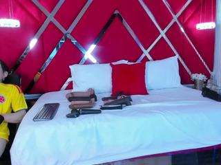 Live cam show with SusanCouper