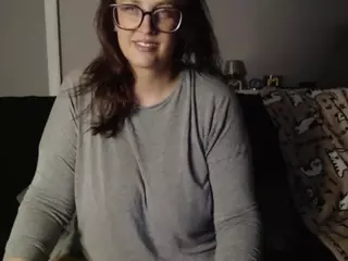BustyHousewife's Live Sex Cam Show