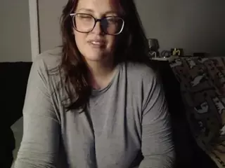 BustyHousewife's Live Sex Cam Show