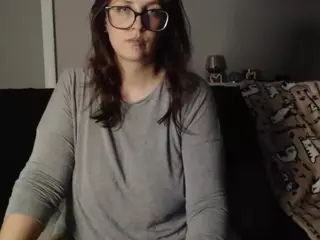 BustyHousewife's Live Sex Cam Show