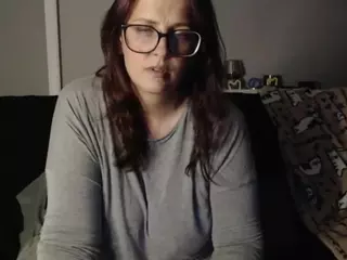 BustyHousewife's Live Sex Cam Show