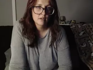 BustyHousewife's Live Sex Cam Show