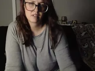 BustyHousewife's Live Sex Cam Show