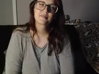 BustyHousewife's Live Sex Cam Show