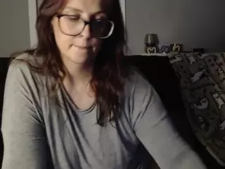 BustyHousewife's Live Sex Cam Show
