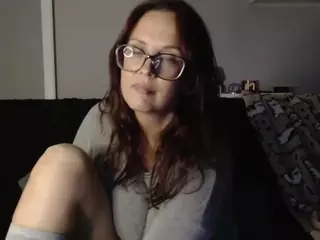 BustyHousewife's Live Sex Cam Show