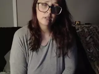 BustyHousewife's Live Sex Cam Show