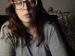 BustyHousewife's Live Sex Cam Show