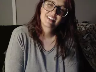 BustyHousewife's Live Sex Cam Show