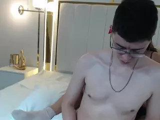 couplecumbonny's Live Sex Cam Show