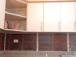 EmmaRobertt's Live Sex Cam Show
