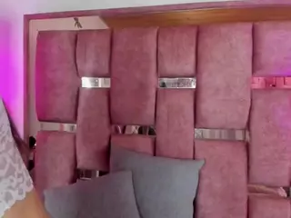 JadeWhitee's Live Sex Cam Show